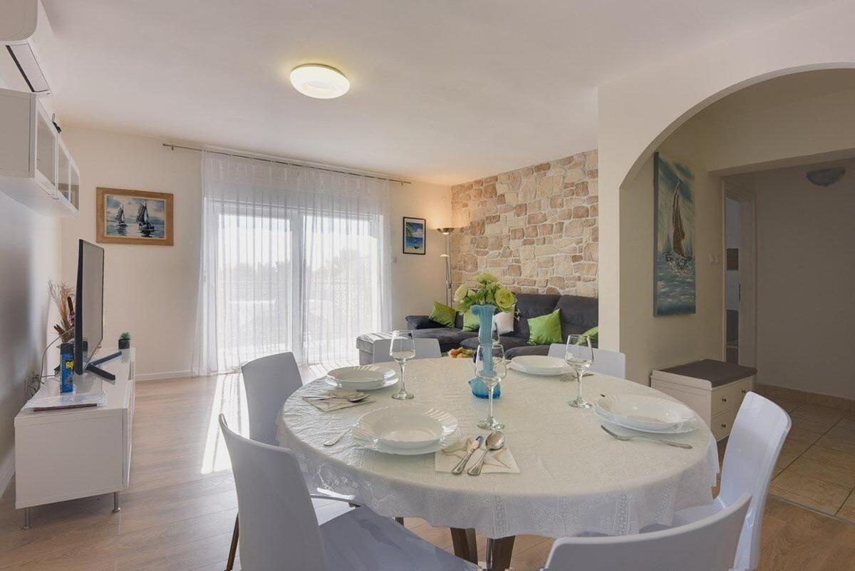 Apartment Zajec Premantura Ngoại thất bức ảnh